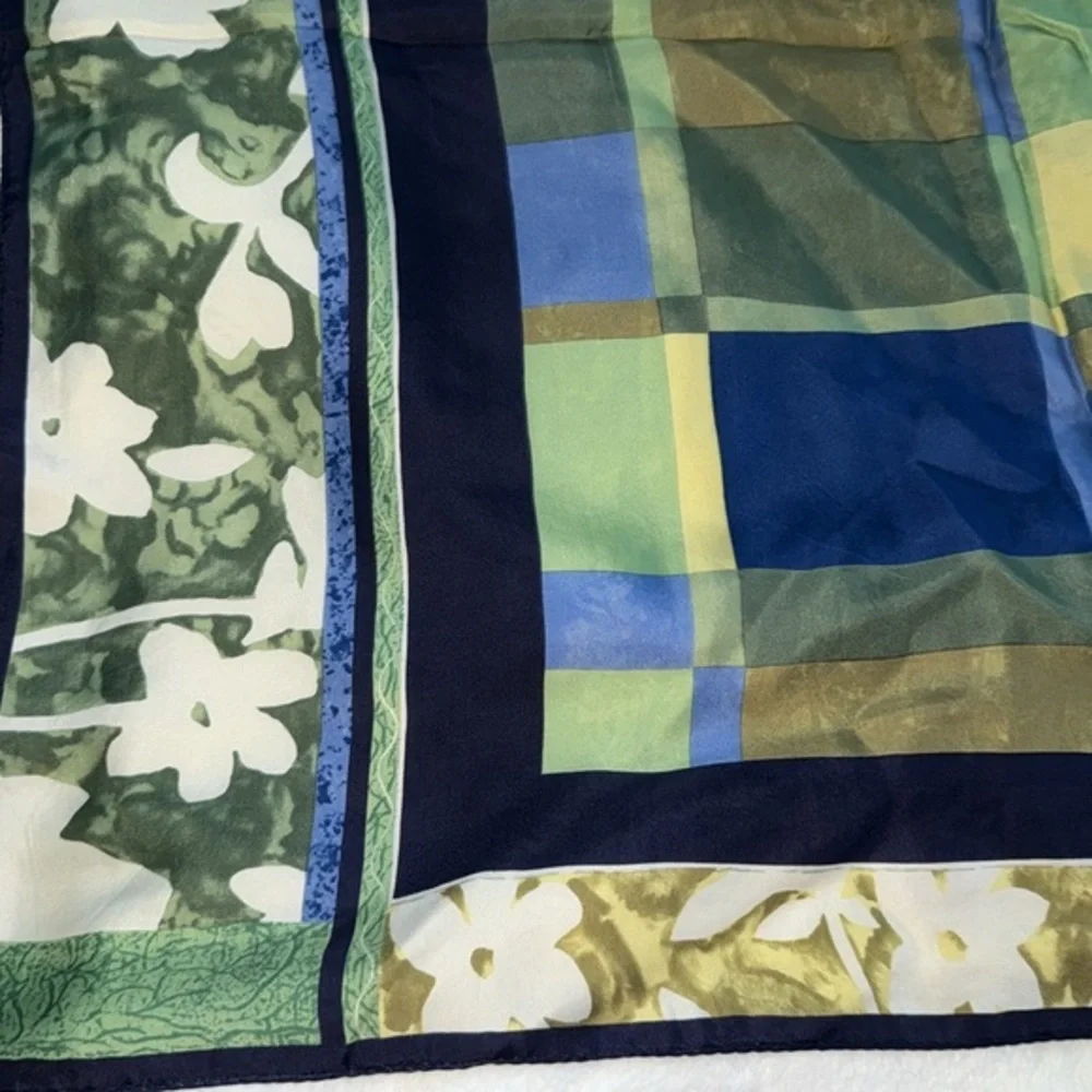 Plaid Multicolor‎ Scarf or Blanket 34x34’
